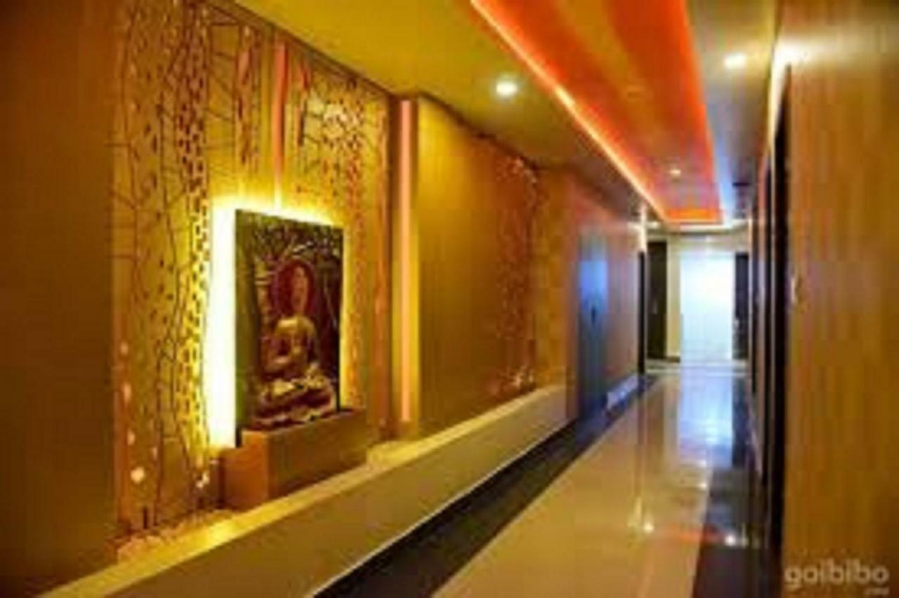 Hotel Sumith Palace Пондичерри Экстерьер фото